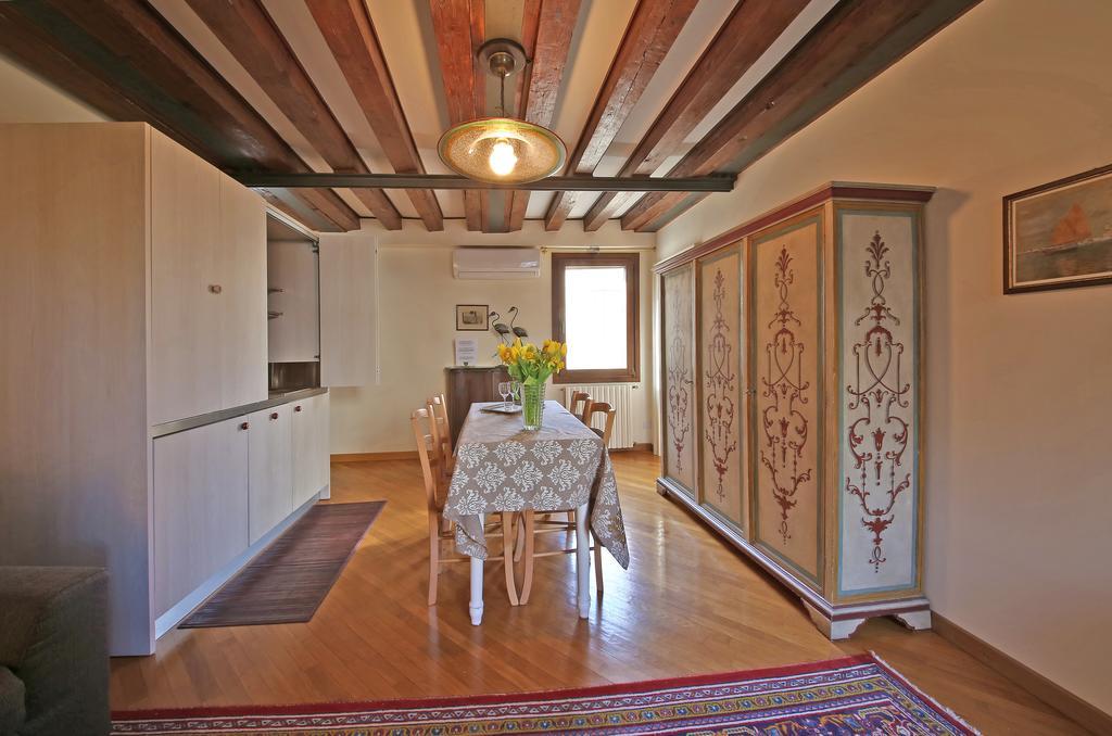 ונציה Appartamenti Inside Palazzo Foscarini מראה חיצוני תמונה