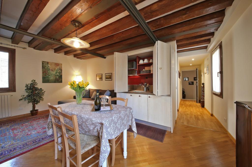 ונציה Appartamenti Inside Palazzo Foscarini מראה חיצוני תמונה