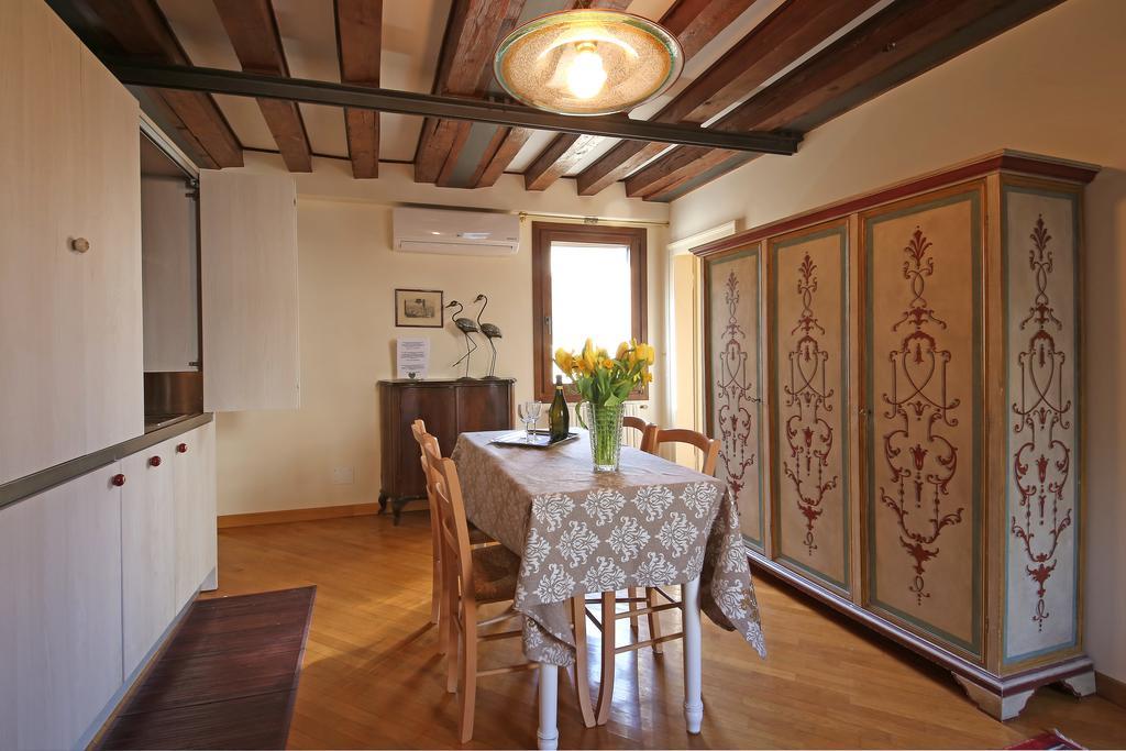 ונציה Appartamenti Inside Palazzo Foscarini מראה חיצוני תמונה