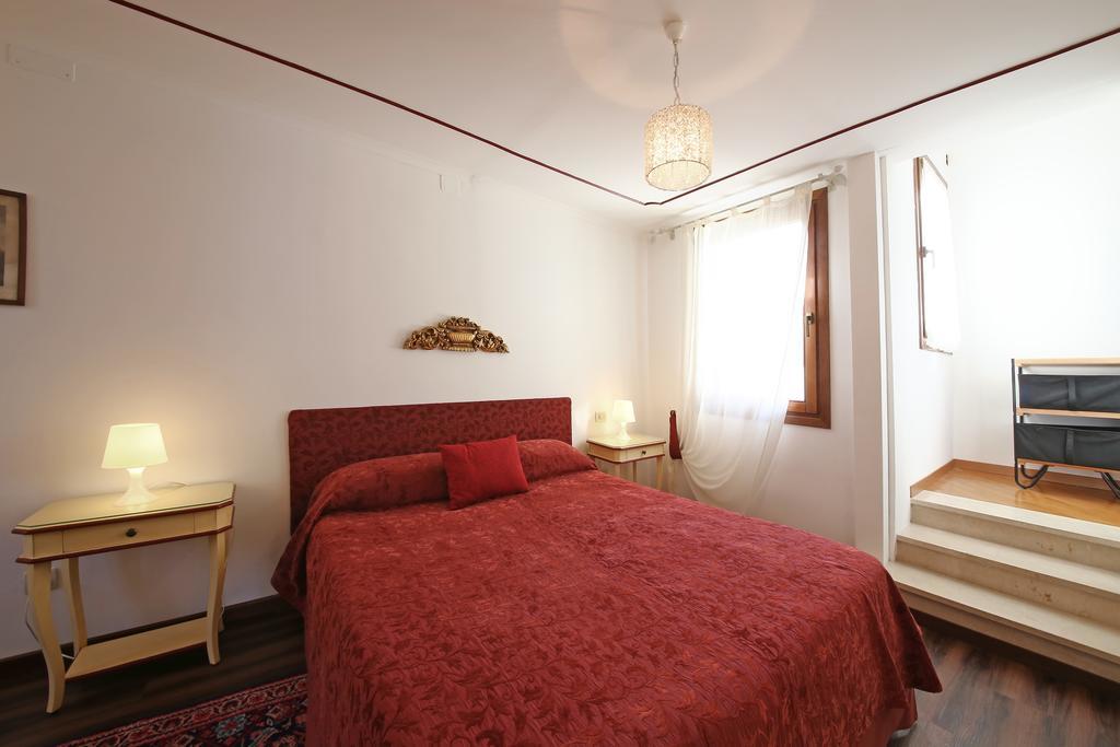 ונציה Appartamenti Inside Palazzo Foscarini מראה חיצוני תמונה