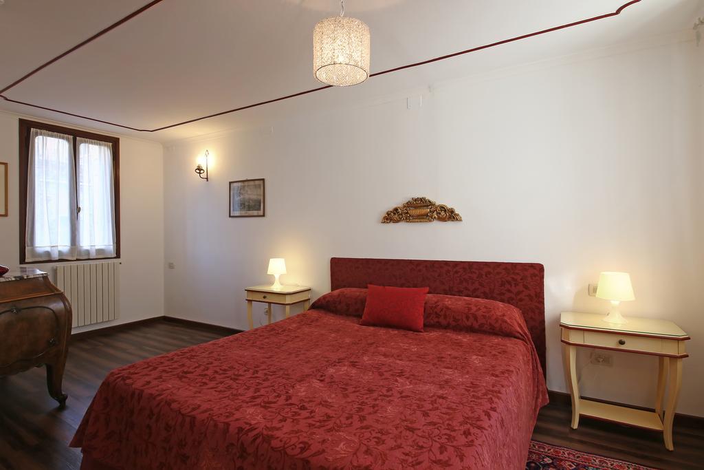 ונציה Appartamenti Inside Palazzo Foscarini מראה חיצוני תמונה