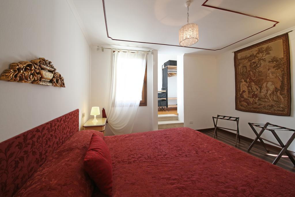 ונציה Appartamenti Inside Palazzo Foscarini מראה חיצוני תמונה