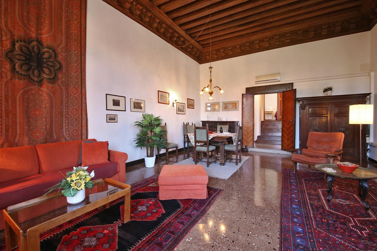 ונציה Appartamenti Inside Palazzo Foscarini מראה חיצוני תמונה
