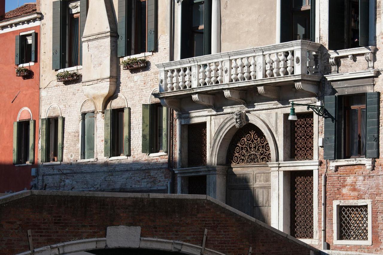 ונציה Appartamenti Inside Palazzo Foscarini מראה חיצוני תמונה